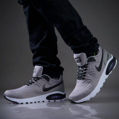 Tenis para caballero Nike Comando
